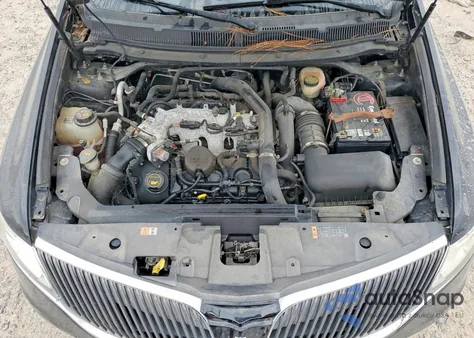 2016 Lincoln Mkt z USA, uszkodzony, nr VIN 2LMHJ5AT0GBL00541